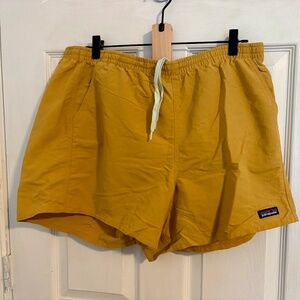 Patagonia Baggies - Gold